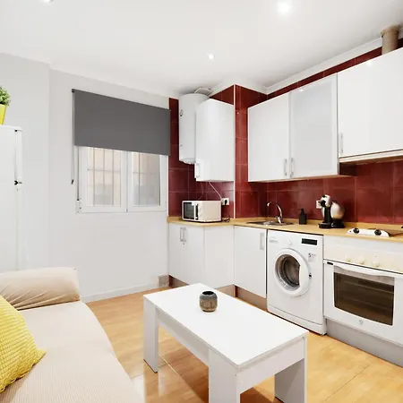 Santama Apartment *